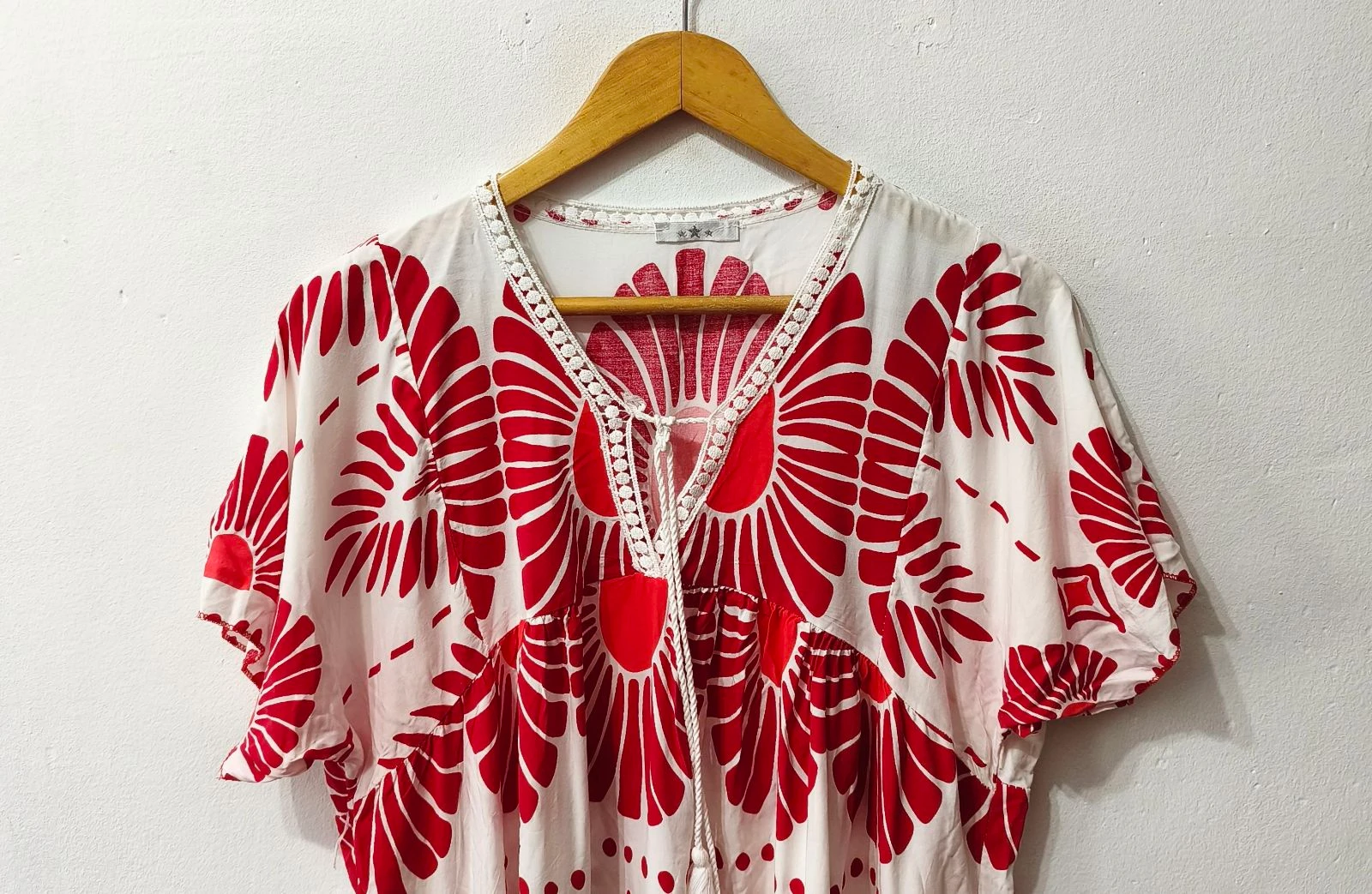 Vestido de verão vermelho e branco para mulher Tamanho XL-XXL – photo 3